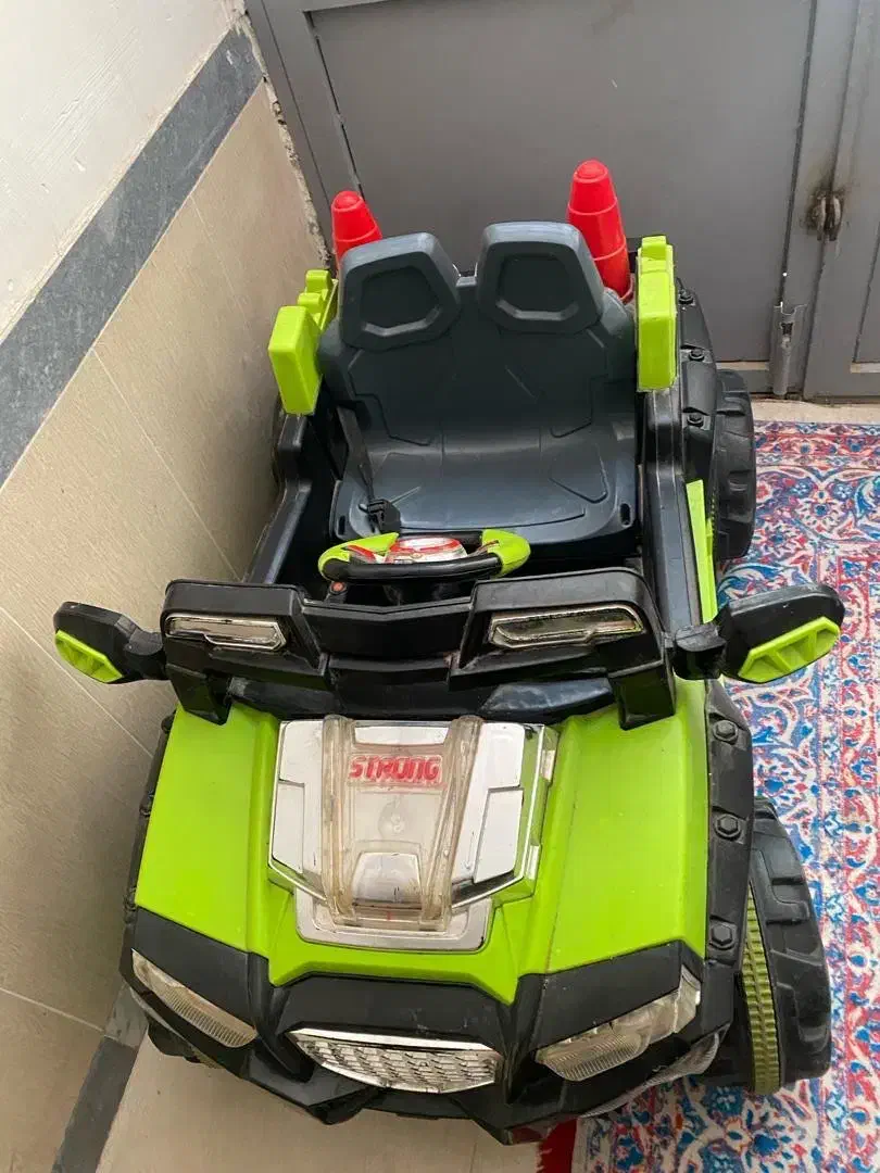 ماشین شارژی|اسباب‌بازی بچه|بوکان, |دیوار