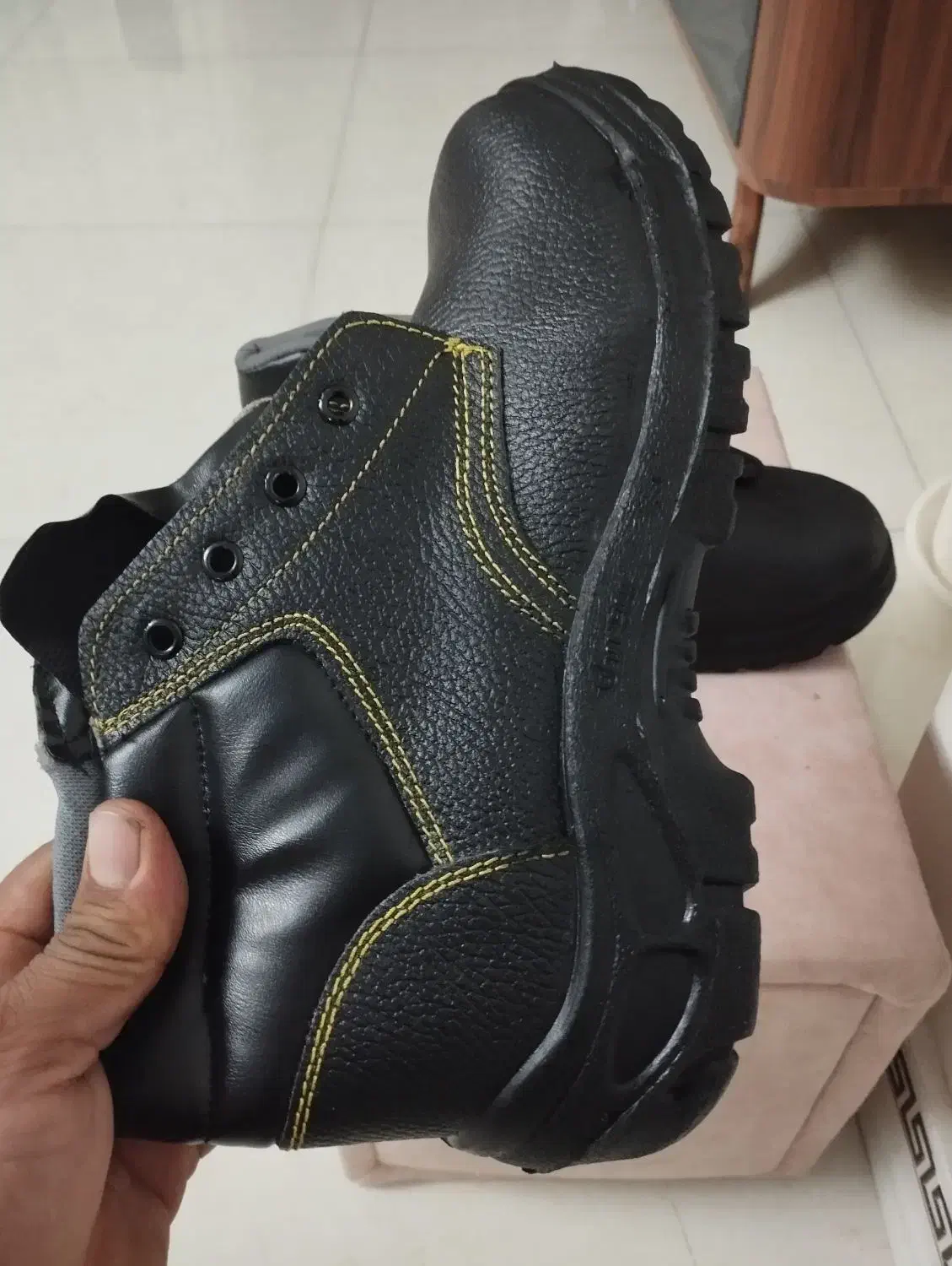 کفش کار نو|کیف، کفش، کمربند|پاکدشت, پاکدشت (مامازند)|دیوار