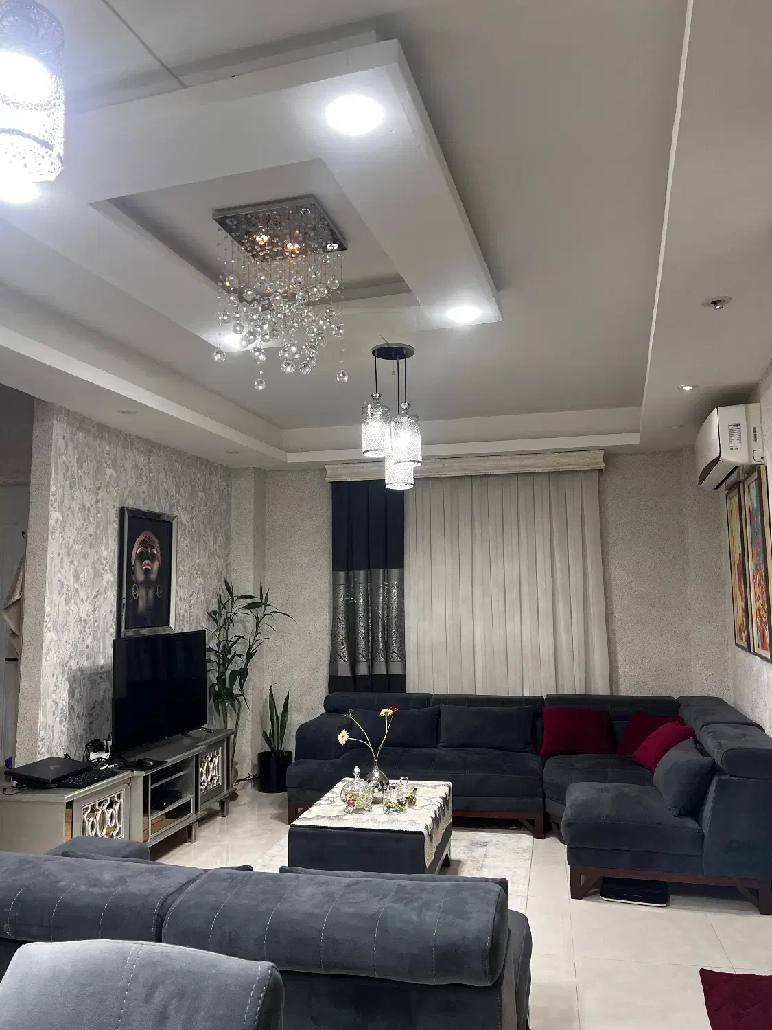 مبل ال و میز ناهار خوری شش نفره|مبلمان خانگی و میز عسلی|رشت, علی آباد|دیوار