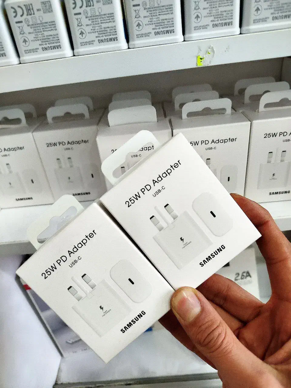 انواع شارژر سامسونگ و شیائومی اصل و فیک|لوازم جانبی موبایل و تبلت|اراک, |دیوار