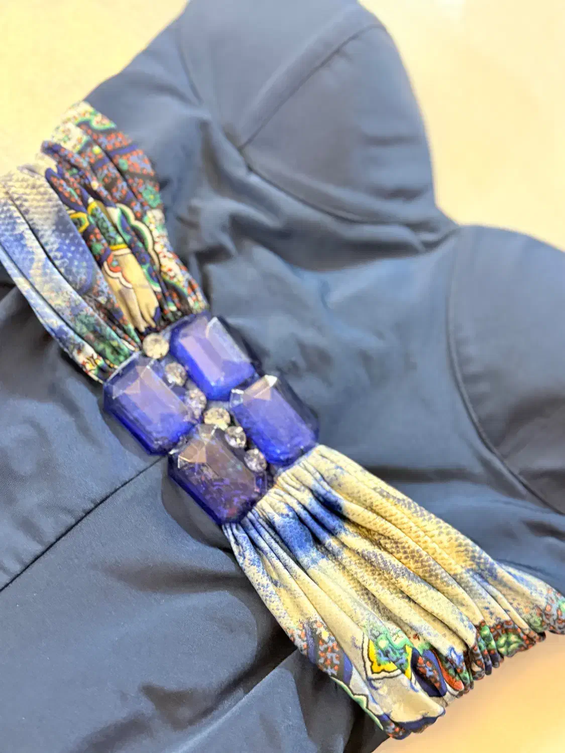 لباس مجلسی|لباس|اصفهان, خرم|دیوار