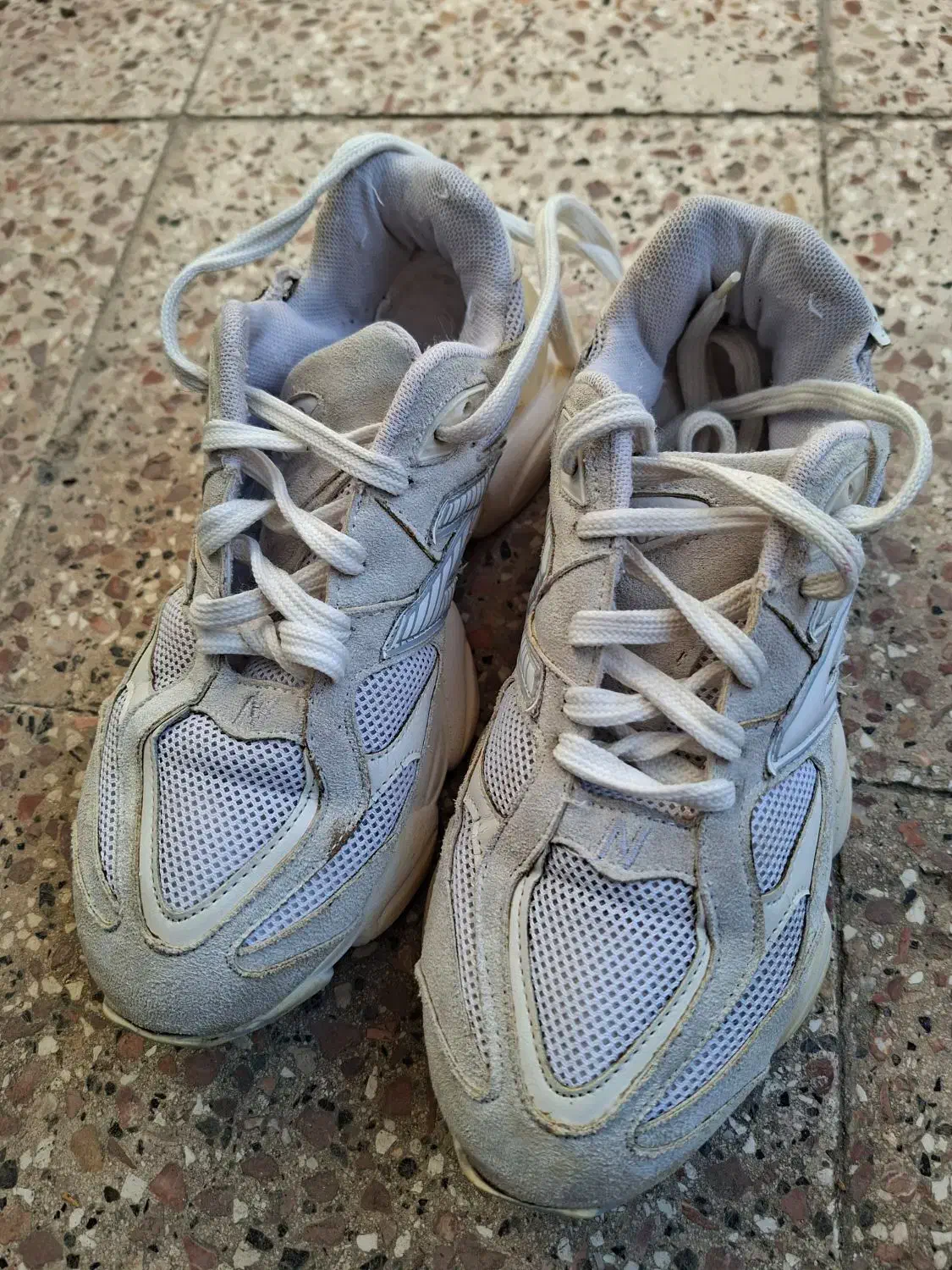 یک جفت کفش اسپرت مردانه|کیف، کفش، کمربند|گنبد کاووس, |دیوار