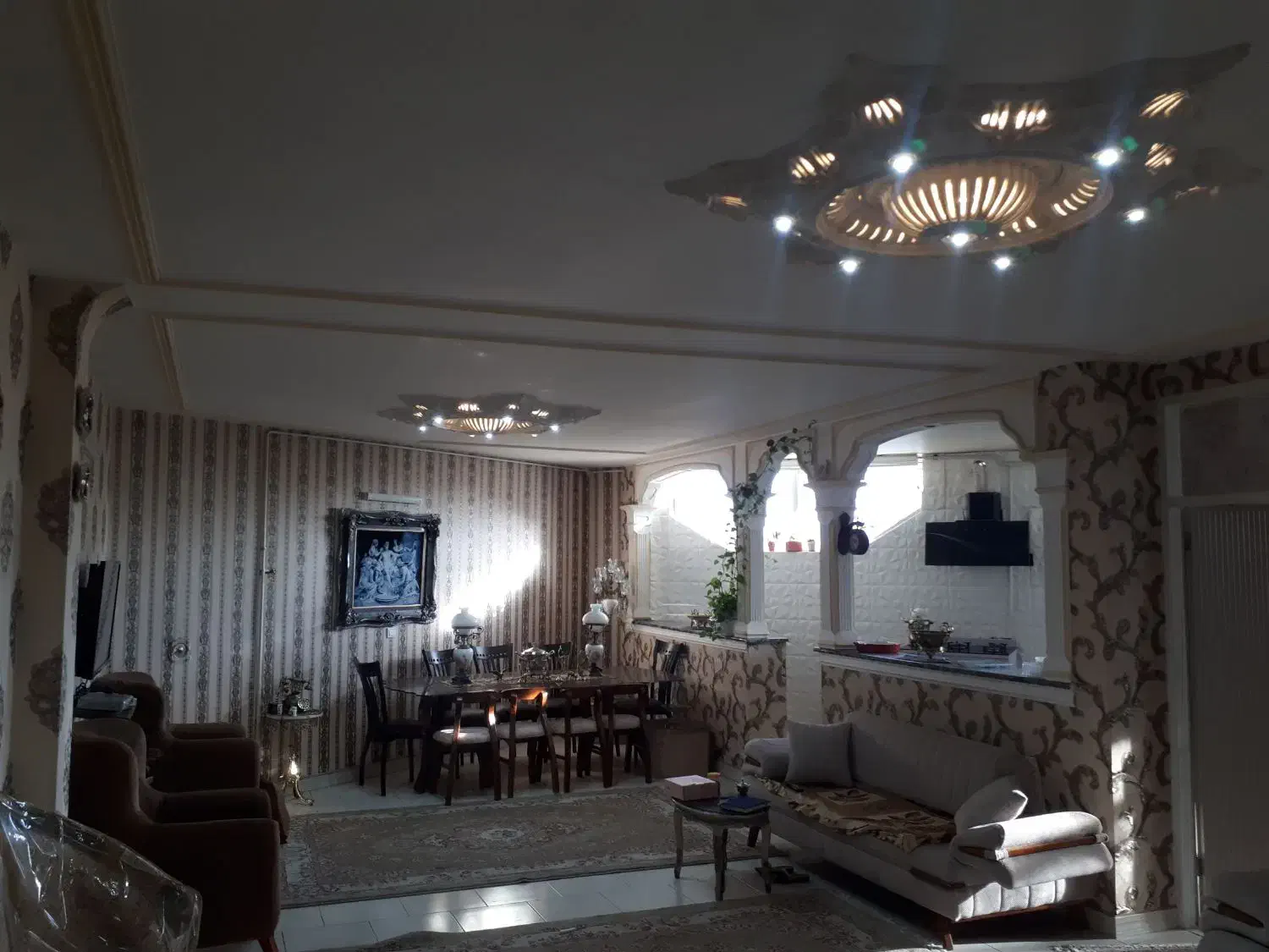 اجاره آپارتمان ۱۳۰ متری ( ژاندارمری )|اجارهٔ آپارتمان|نهاوند, |دیوار