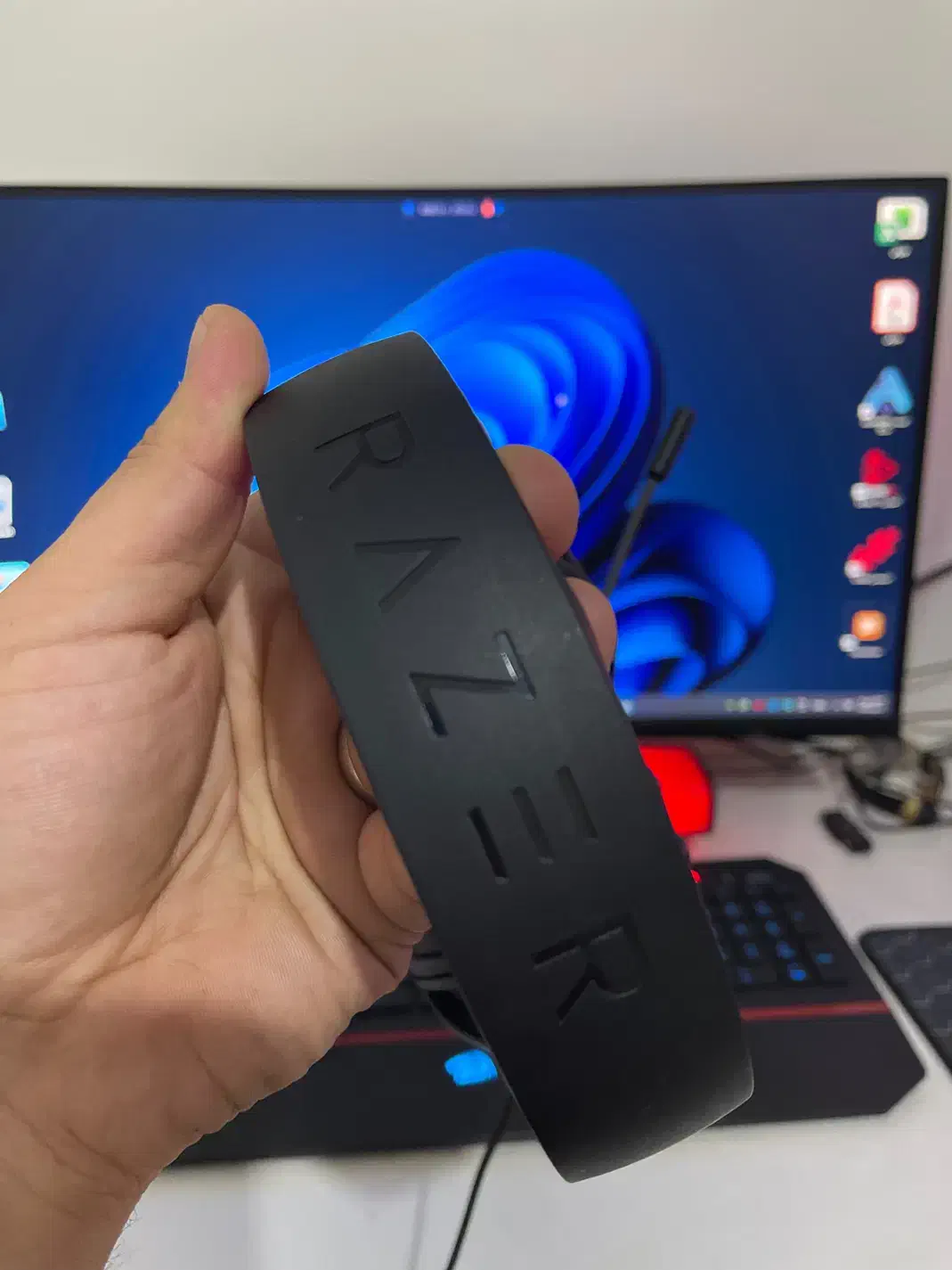 هدفون ریزر kraken x essential|قطعات و لوازم جانبی رایانه|ری, جوانمرد قصاب|دیوار