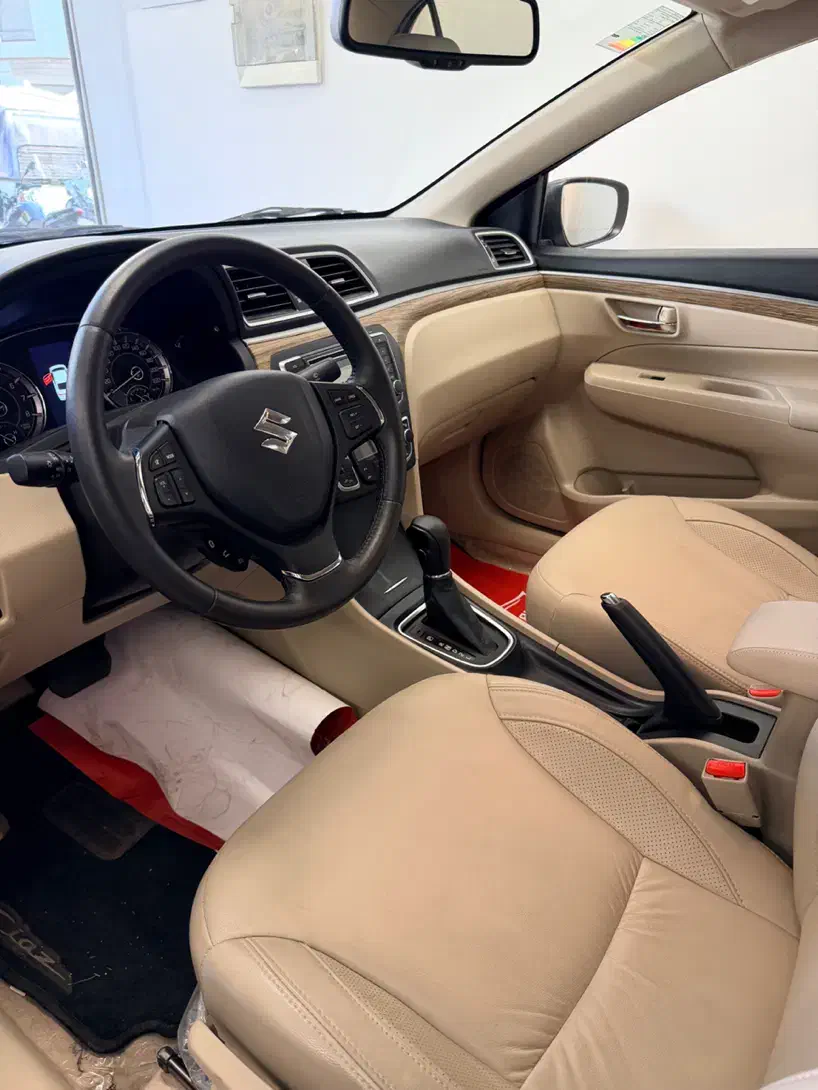 سوزوکی سیاز ۲۰۲۴|خودرو سواری و وانت|تهران, عباس‌آباد|دیوار