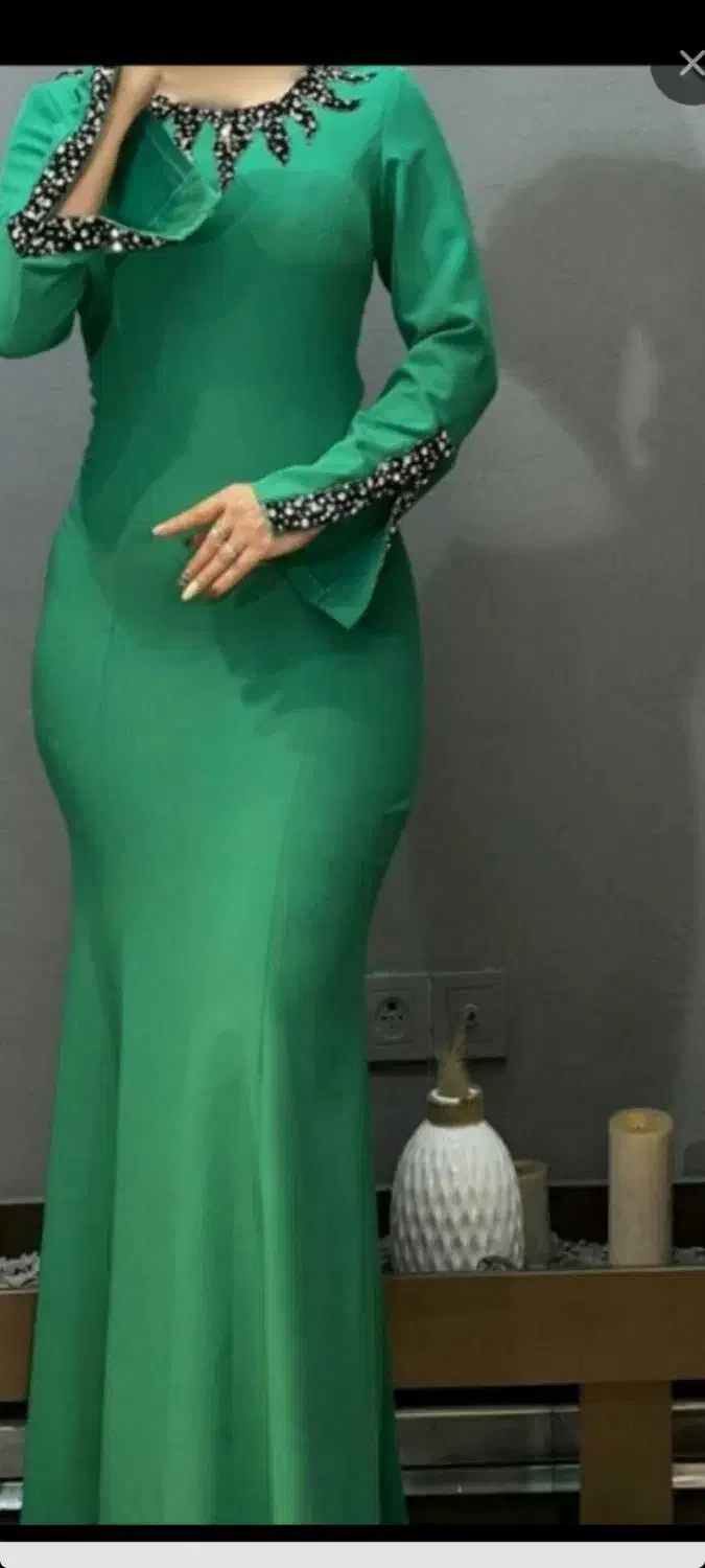 لباس مجلسی|لباس|پارسآباد, |دیوار