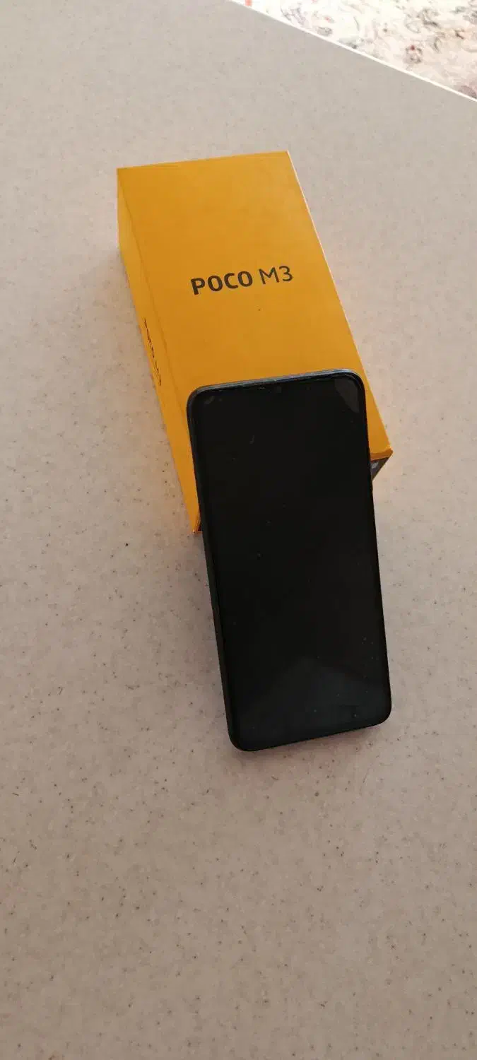 پوکو ام تیری|موبایل|قرچک, میرزائی شمالی|دیوار