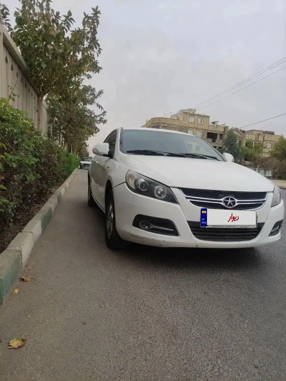 جک j5|خودرو سواری و وانت|قم, چهل درخت|دیوار