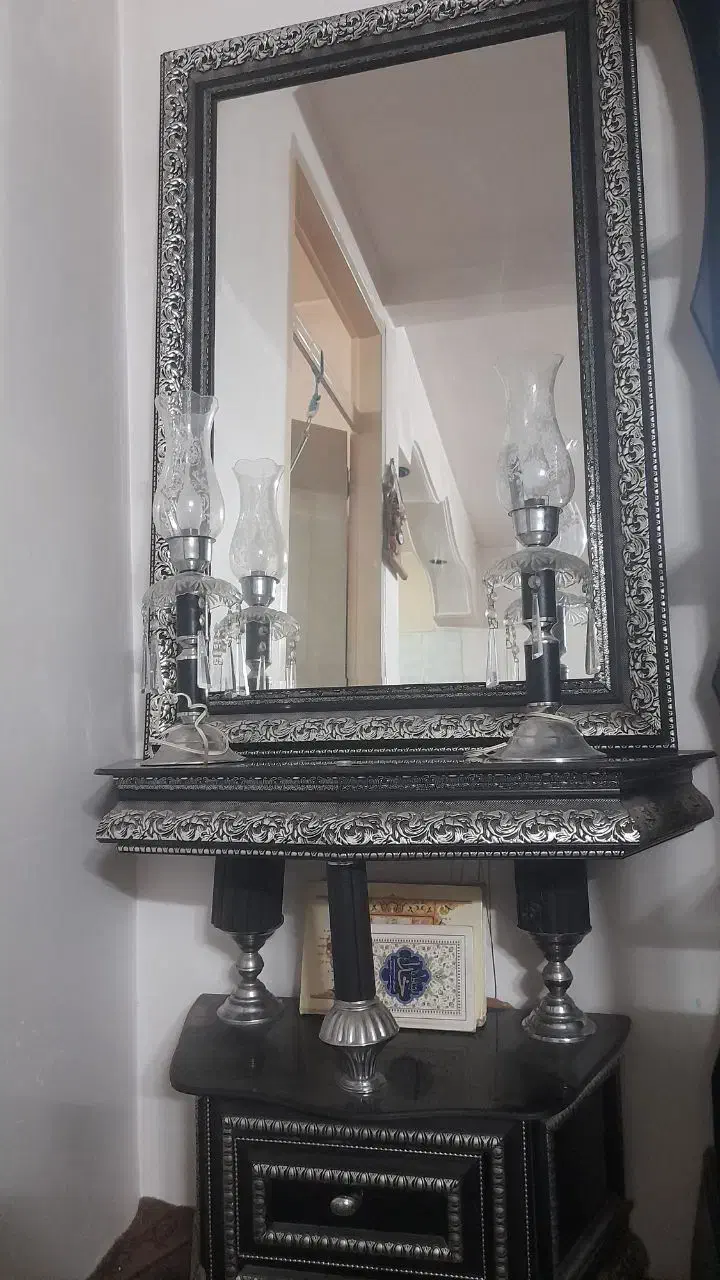 ویترین وآینه وشمعدان|بوفه، ویترین، کنسول|قم, شاه ابراهیم|دیوار