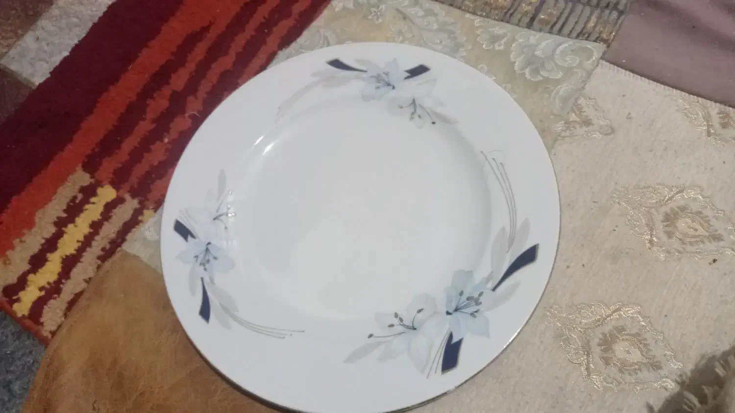 بشقاب چینی مقصود|ظروف سرو و پذیرایی|بومهن, |دیوار