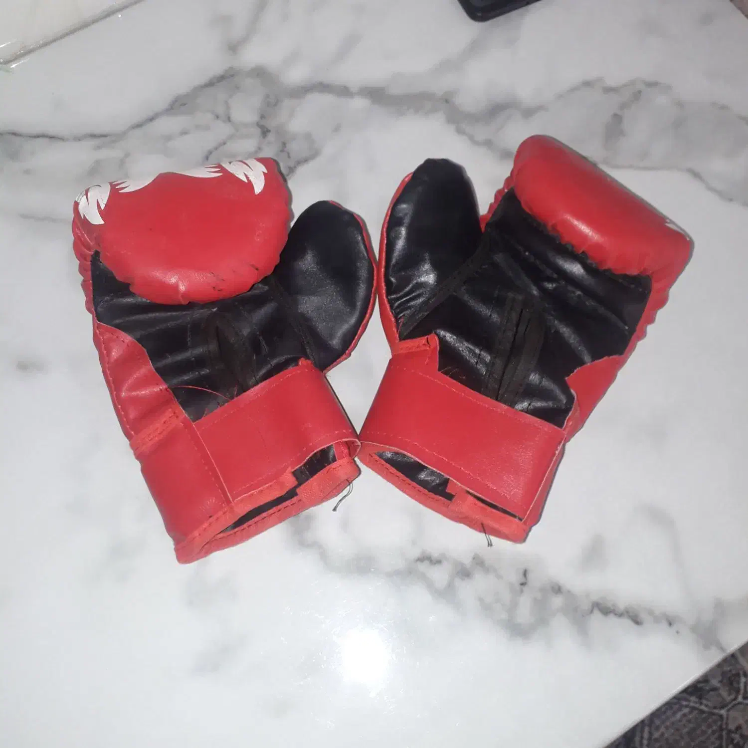 دستکش ووشو وبوکس|تجهیزات ورزشی|دورود, |دیوار