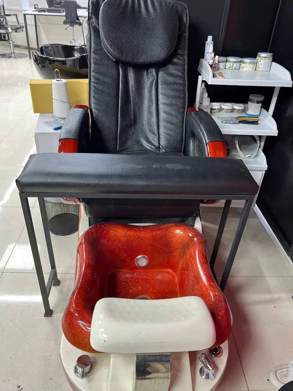 صندلی پدیکور برقی ماساژوردار و دستگاه کلامازون|آرایشگاه و سالن‌های زیبایی|تهران, شهرک ولیعصر شمالی|دیوار
