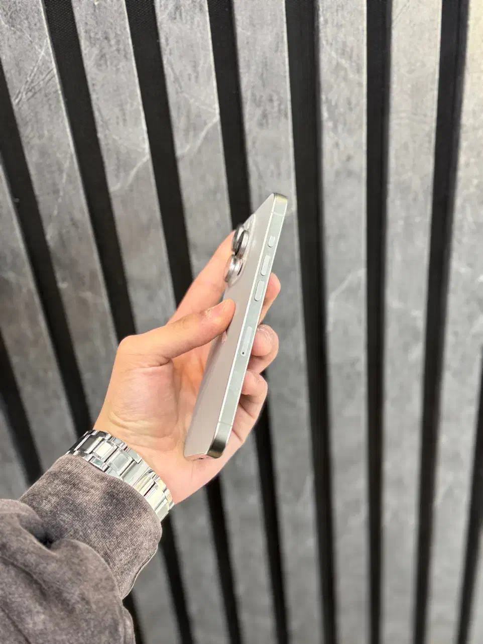 iPhone 15 pro|موبایل|نیشابور, فردوس شمالی|دیوار