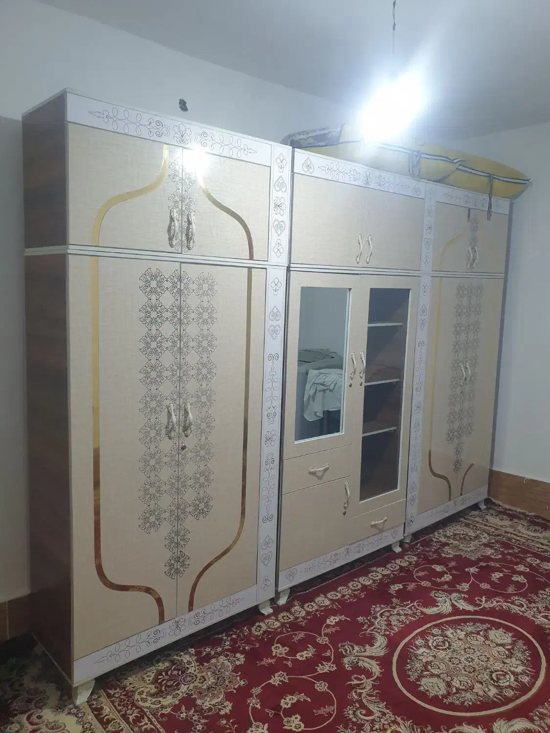 کمد   طرح  کمد دبواری  نو  نو|جاکفشی، کمد، دراور|آبادان, |دیوار