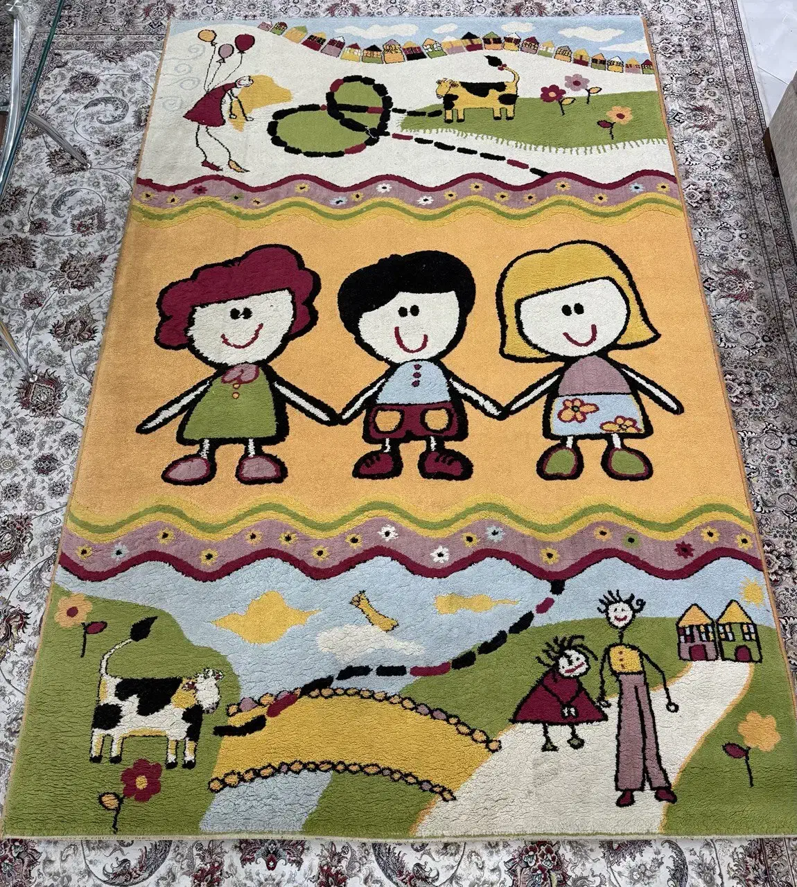 فرش اتاق کودک|فرش|شیراز, فرگاز|دیوار