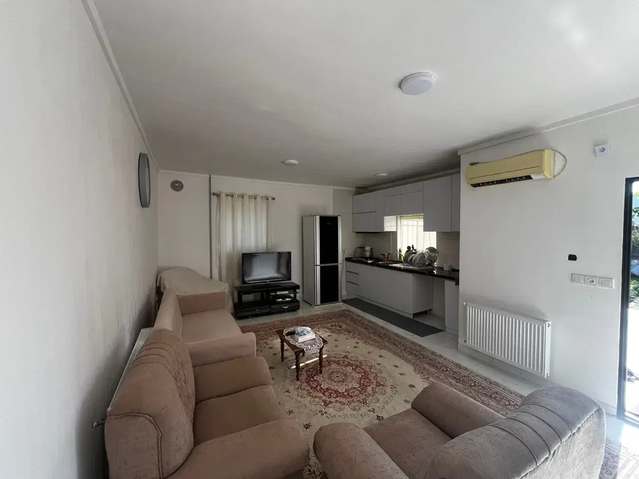 اجاره ویلا مستقل یک خواب در مازندران|اجارهٔ کوتاه‌مدت ویلا و باغ|قائم‌شهر, |دیوار