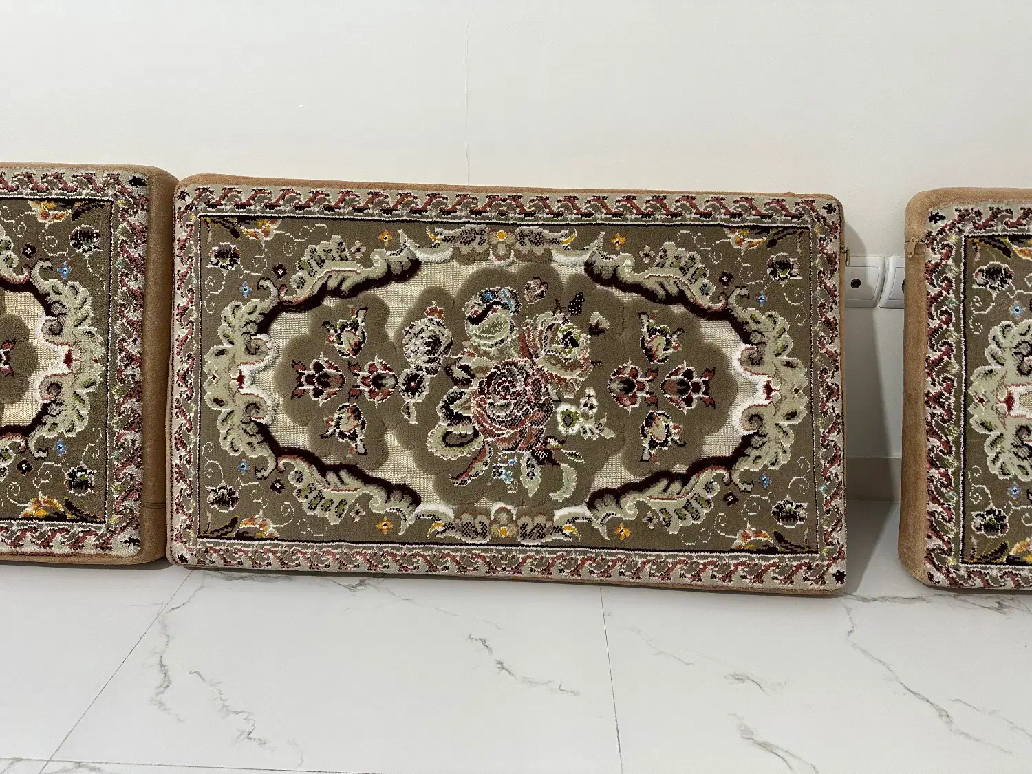 پشتی|پشتی|تهران, شهرک استقلال|دیوار