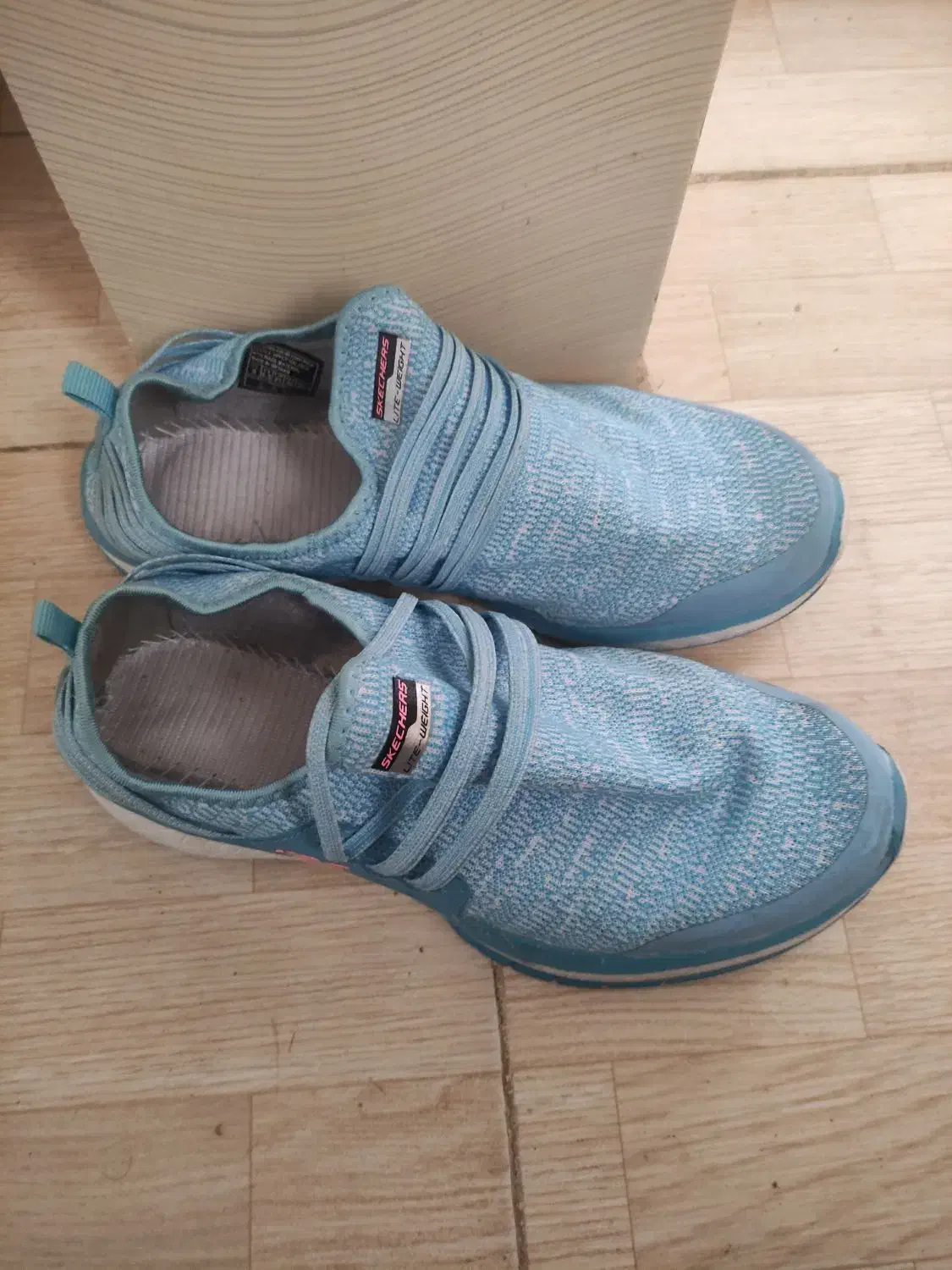 کفش ورزشی.جنس خارجی|تجهیزات ورزشی|فامنین, |دیوار