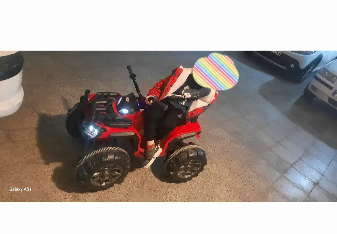 ماشین شارژی|اسباببازی بچه|ایلام, |دیوار