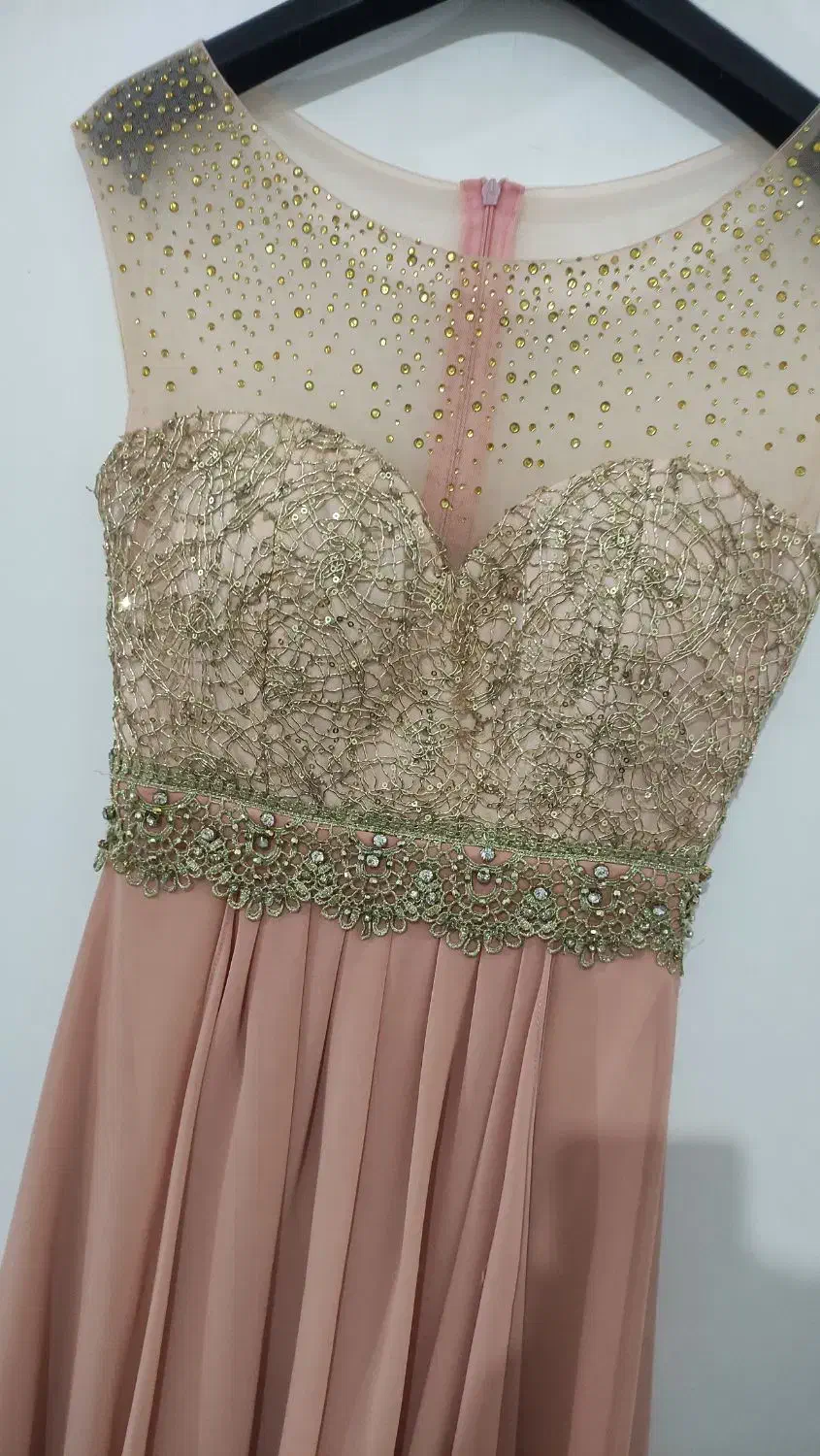 لباس مجلسی|لباس|اسفراین, |دیوار