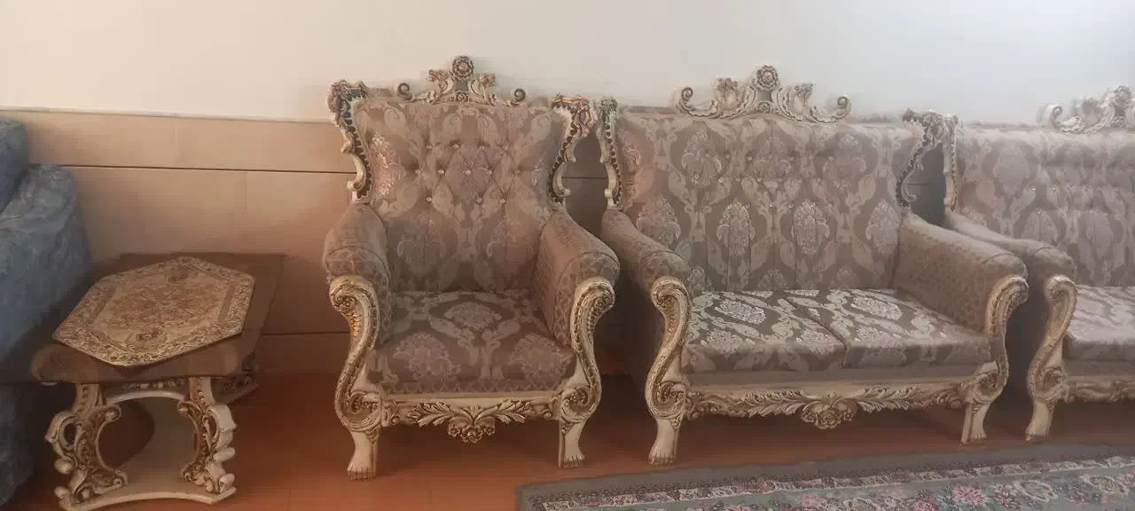 مبل سلطنتی ۷ نفره|مبلمان خانگی و میز عسلی|کاشان, درب اصفهان|دیوار