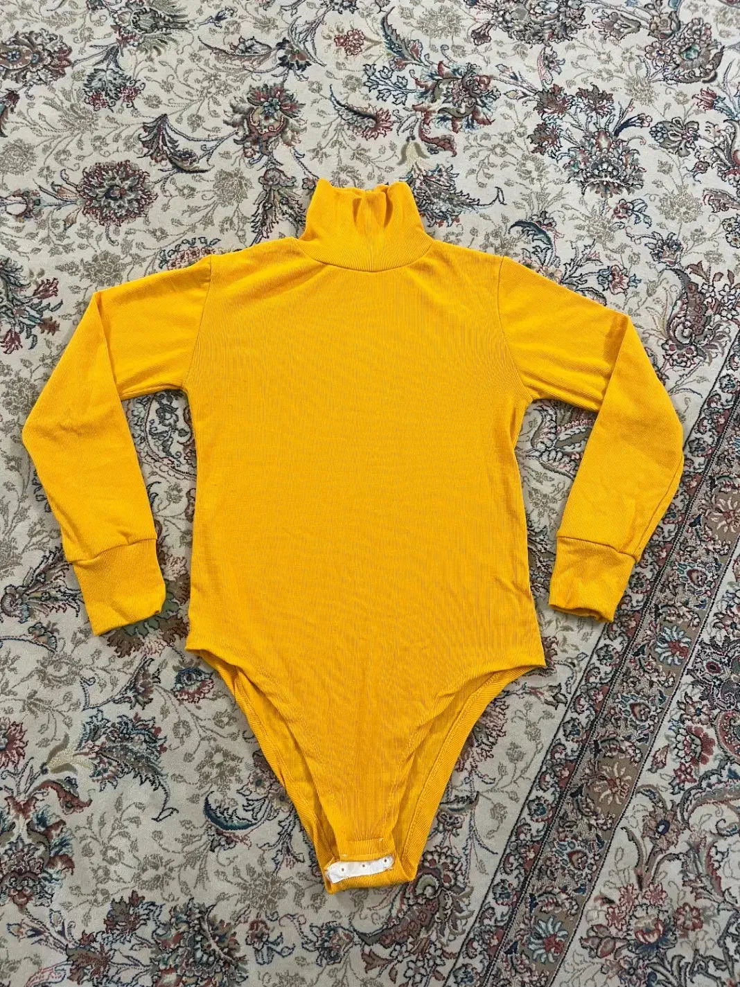 لباس زنانه|لباس|گرگان, |دیوار