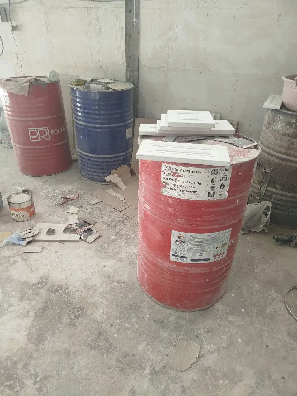 بشکه تینری خالی داخل تمیز بدون سوراخ|ابزارآلات|سمنان, |دیوار