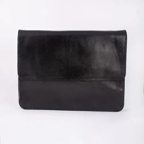 کیف مدارک گمشده|اشیا|تایباد, |دیوار