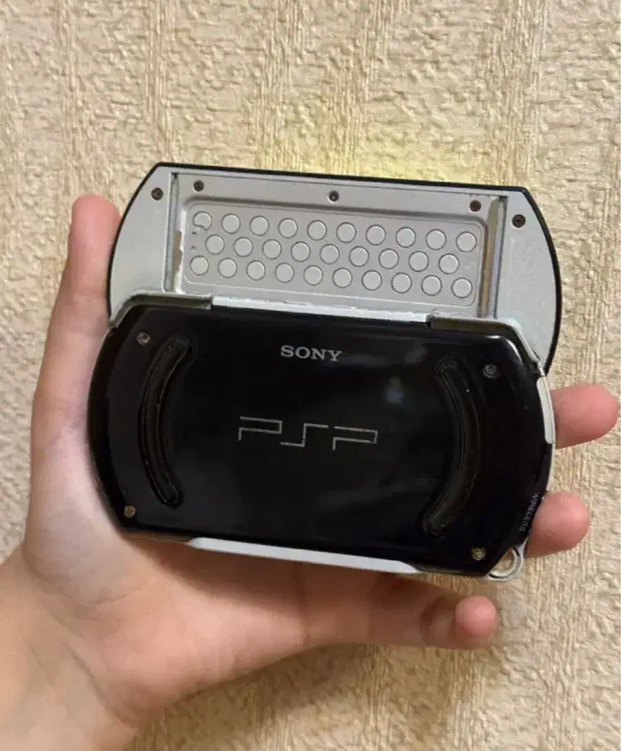 Psp go|کنسول، بازی ویدئویی و آنلاین|بوشهر, |دیوار