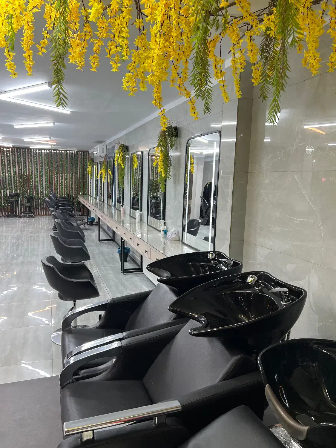 منشی سالن زیبایی|استخدام درمانی، زیبایی، بهداشتی|تهران, ستارخان|دیوار