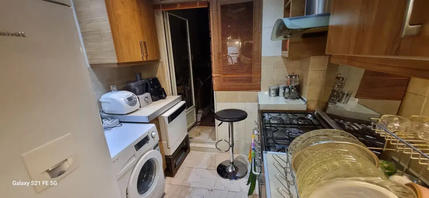 ۱۰۷ متر/دوخواب/خوش نقشه/فاصله تا مترو پنج دقیقه