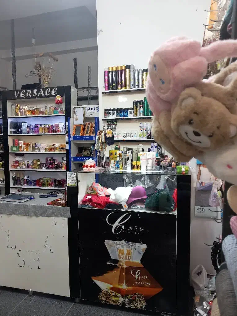 فروش مغازه ۲۵ متری در پاساژ نامور با اجناس مغازه|فروش مغازه و غرفه|خسروشاه, |دیوار