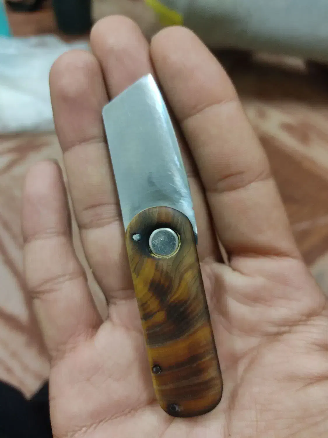 چاقو دست ساز|کوهنوردی و کمپینگ|شاهینشهر, گزبرخوار|دیوار