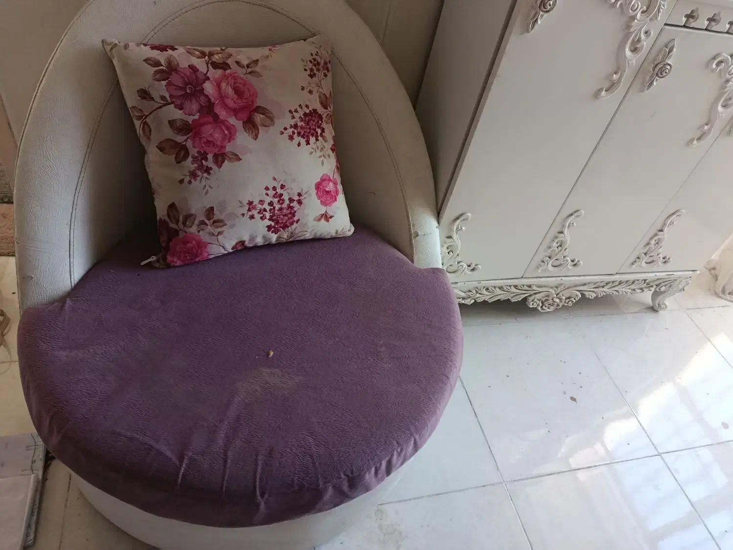 مبل مفت|مبلمان خانگی و میز عسلی|نیشابور, هفده شهریور|دیوار