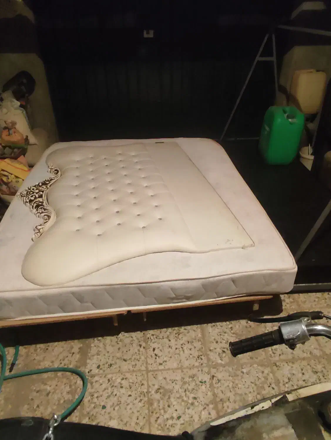 تخت دو نفره رویال|تخت و سرویس خواب|کرمان, |دیوار