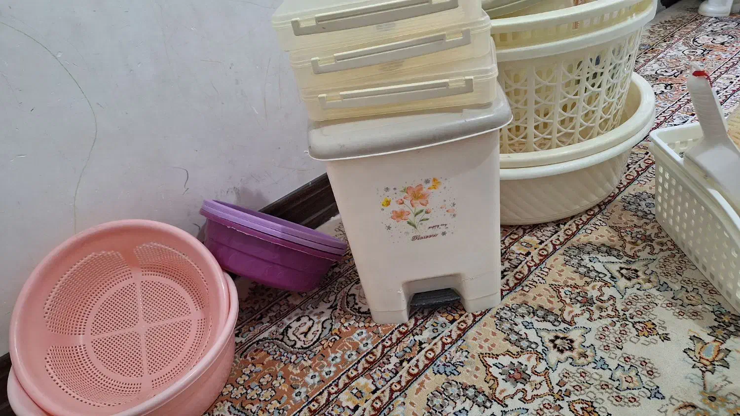 وسایل منزل کانل فروخته میشه|ظروف پخت‌وپز|قم, آذر (نکویی)|دیوار