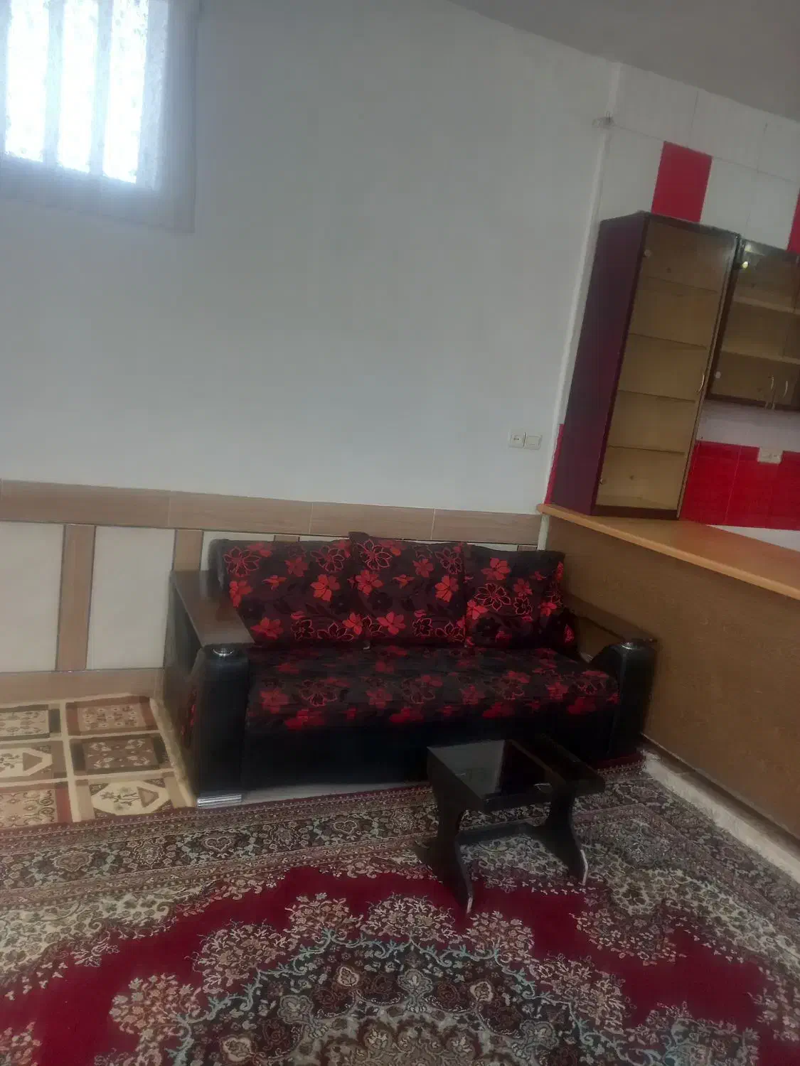 منزل مبله روزانه هفتگی برا مسافرین محترم|اجارهٔ کوتاه‌مدت آپارتمان و سوئیت|شیراز, کوشک میدان|دیوار