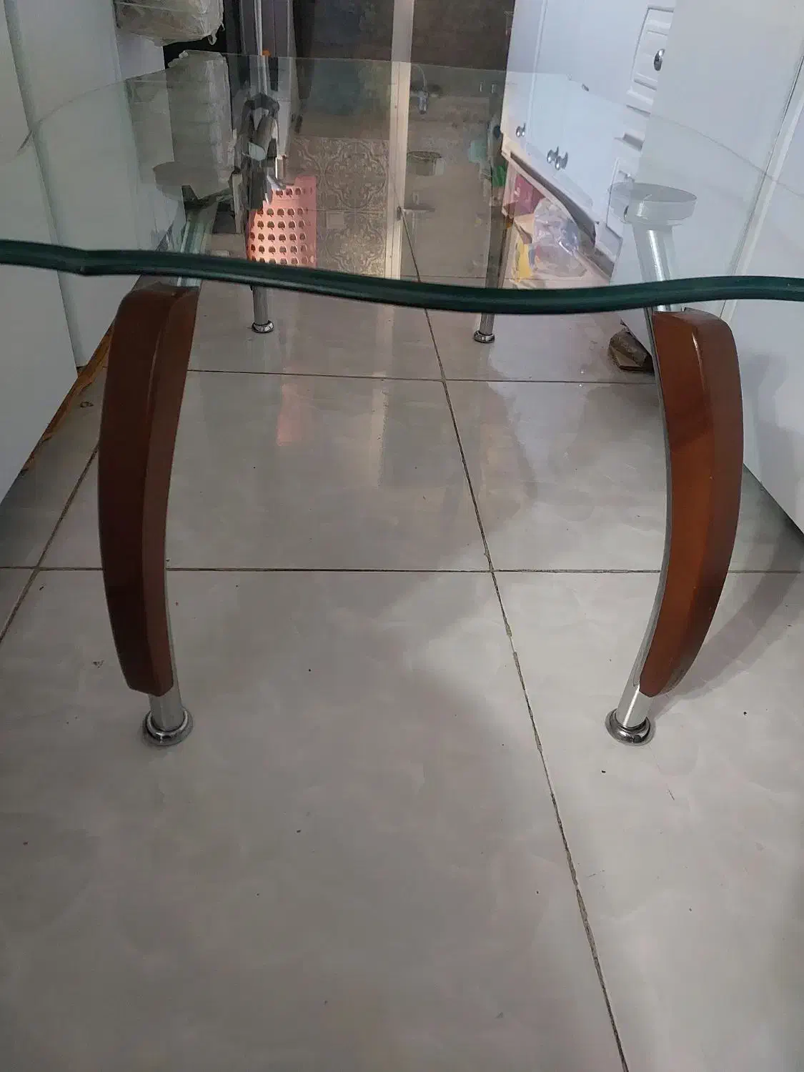 مبل سلطنتی ۸نفر طرح بسیارزیبا و میز وسط شیشهای|مبلمان خانگی و میز عسلی|شیراز, تندگویان|دیوار