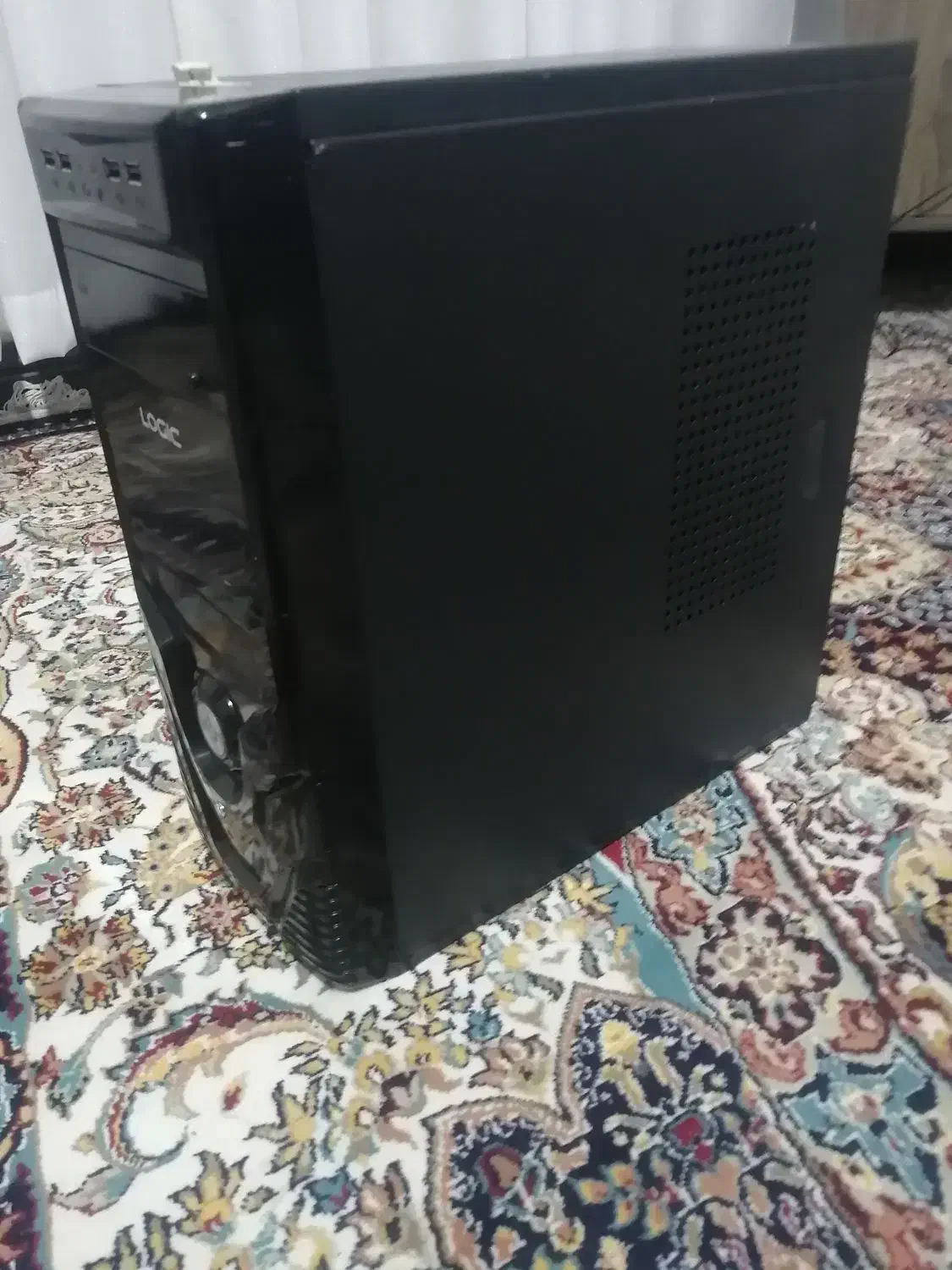 پوسته کیس خالی|رایانه رومیزی|رباط‌کریم, رباط‌کریم|دیوار