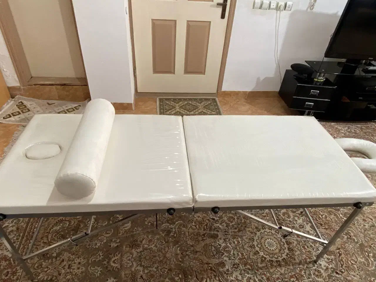 تخت ماساژ|آرایشی، بهداشتی، درمانی|گرگان, |دیوار