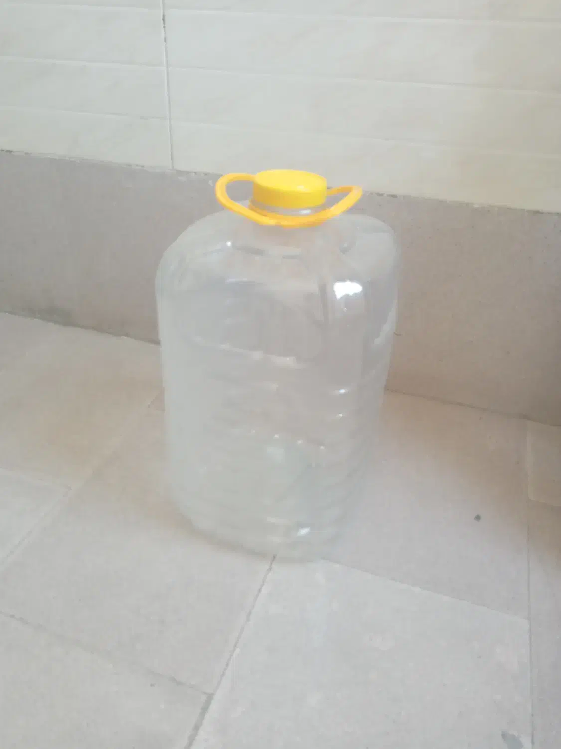 ۲۰ لیتری  شفاف|ظروف نگهدارنده، پلاستیکی، یک‌بارمصرف|ساوه, |دیوار