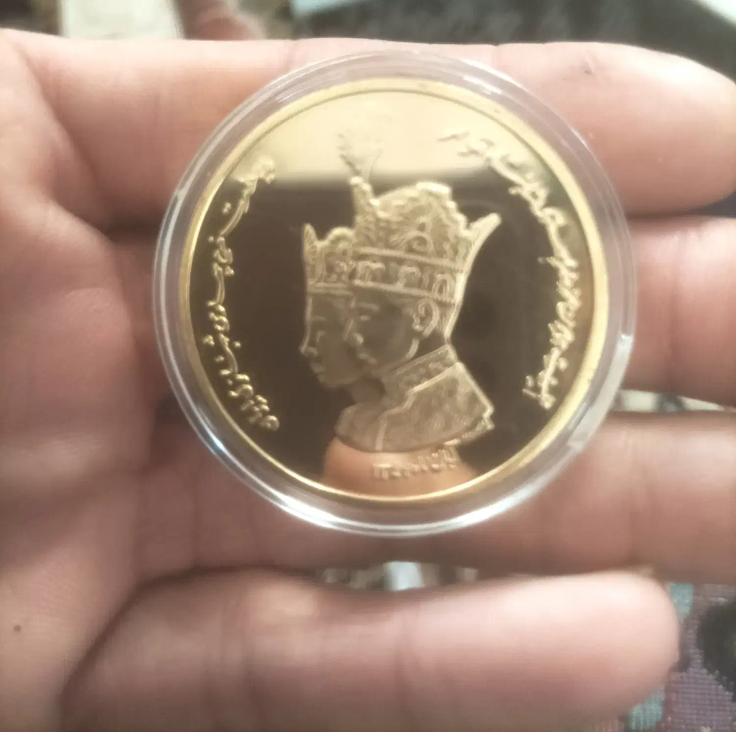 شمش یادبود طلا|کلکسیون اشیاء عتیقه|لاران, |دیوار