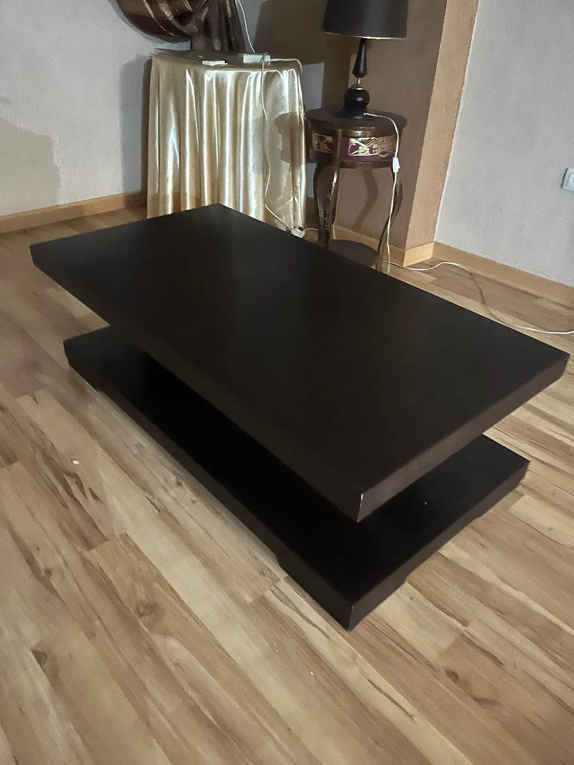 میز جلو مبلی ام دی اف|مبلمان خانگی و میز عسلی|میانه, |دیوار