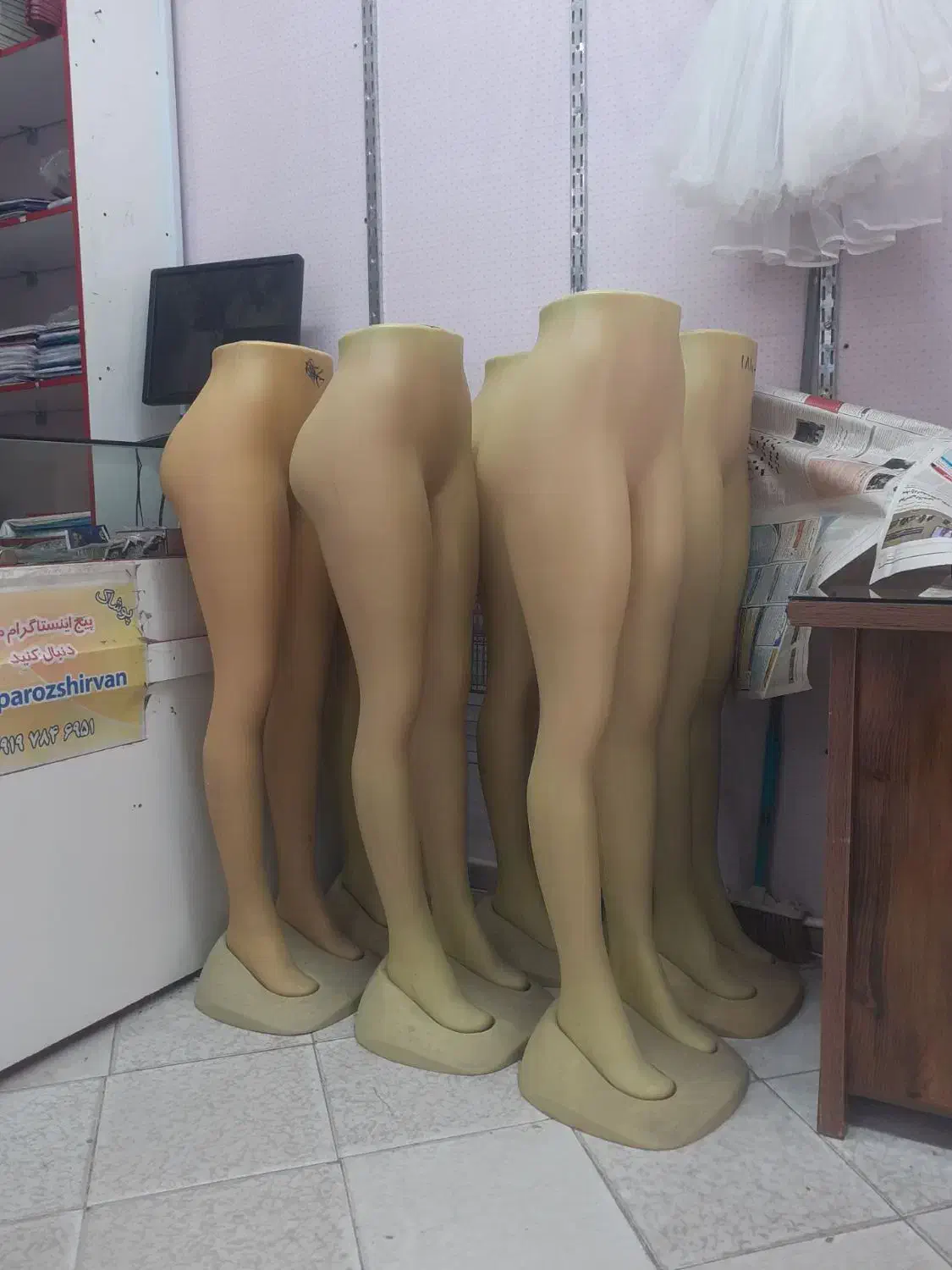 مانکن پا|لباس|شیروان (خراسان), |دیوار