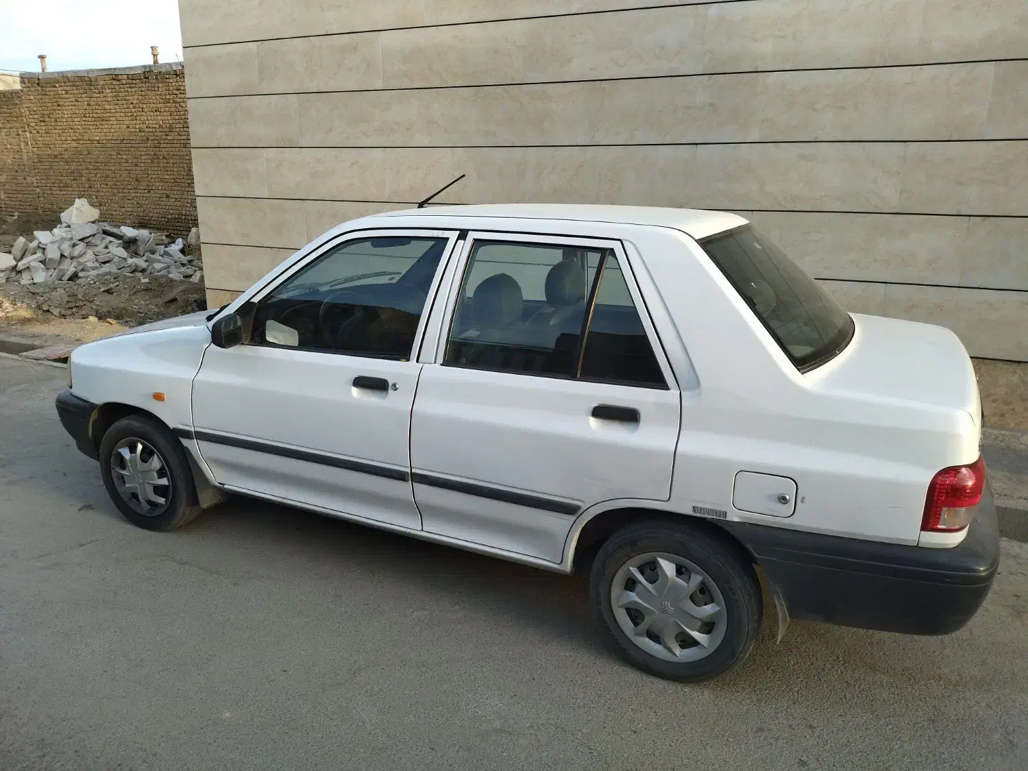 پرایدمدل ۹۵|خودرو سواری و وانت|بروجرد, |دیوار