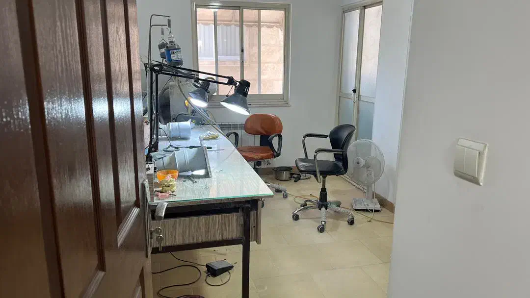 اداری ۹۰ متری دو خواب پیچ سعدی|اجارهٔ دفتر کار، اتاق اداری، مطب|رشت, سعدی (تختی)|دیوار