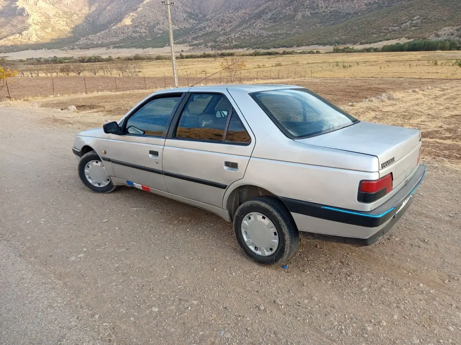 پژو۴۰۵مدل۸۵ نقره ای|خودرو سواری و وانت|نورآباد, |دیوار