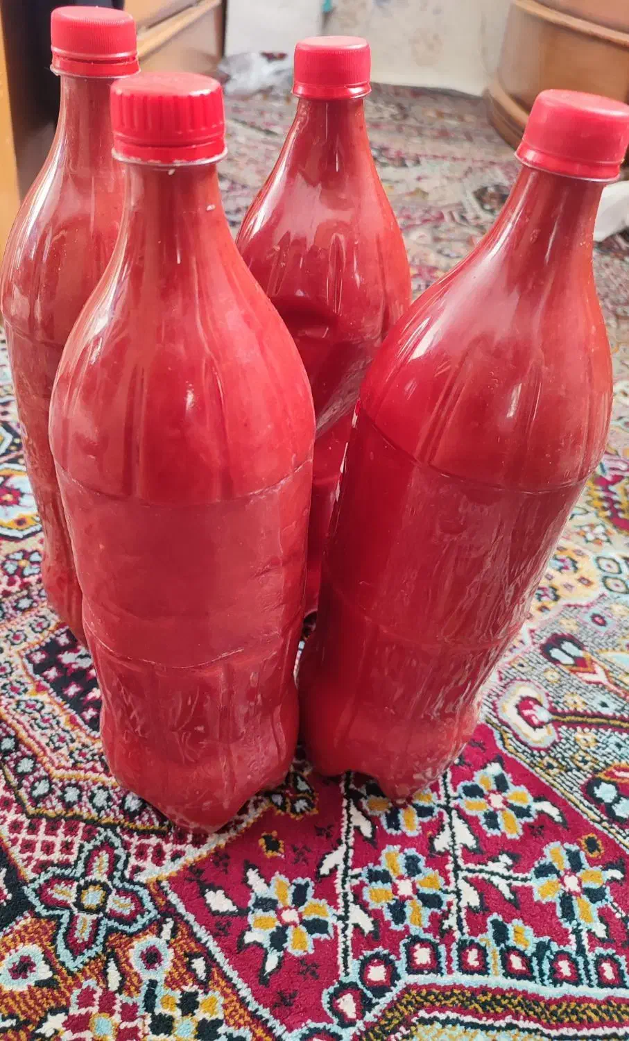 رب خانگی تازه بطری نوشابه|خوردنی و آشامیدنی|میانه, |دیوار