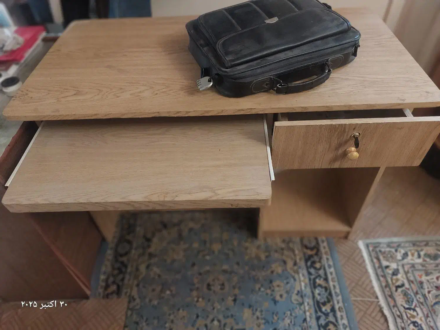 فروش  میز تحریر وکامپیوتر|میز تحریر و کامپیوتر|قم, سالاریه|دیوار