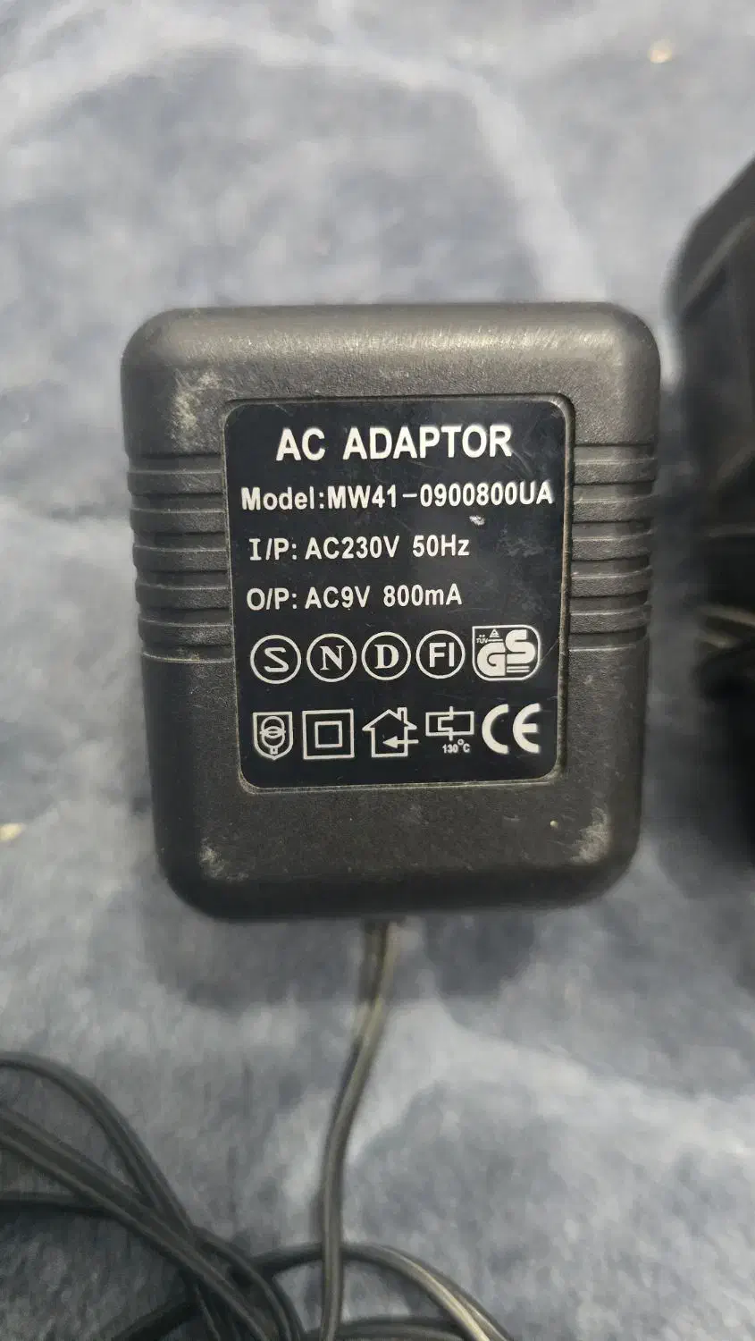 اداپتور ۹ ولت ۱۰ ولت و ۵ ولت|لوازم جانبی موبایل و تبلت|نیشابور, شهرک فرهنگیان|دیوار